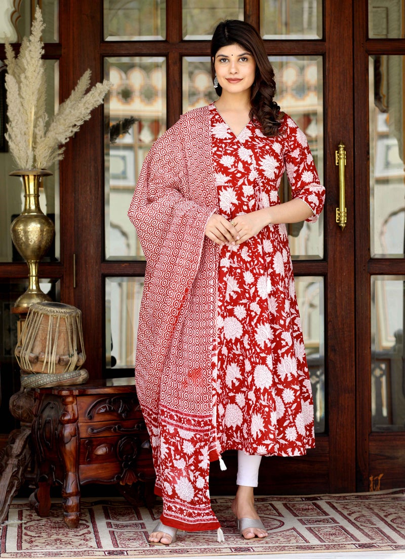 Miravan Red Floral Printed Anarkali Kurta & Dupatta for Women - Image 2
